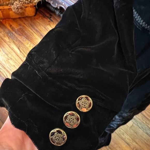 XS black velvet sidesaddle habit - Picture 7 of 10